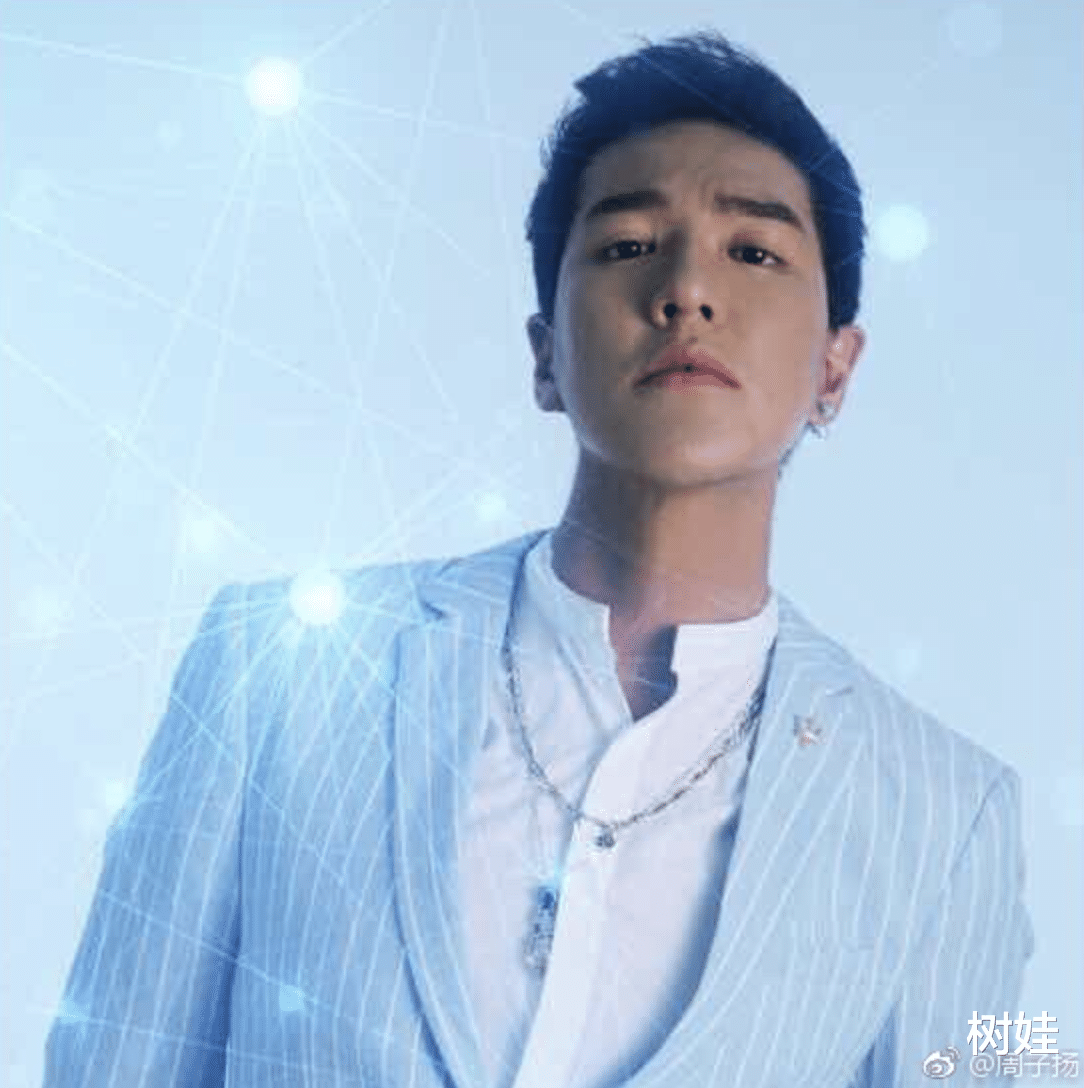 周子扬|周子扬公开与25岁港姐地下情，自称是正牌男友，不介意对方爱别人