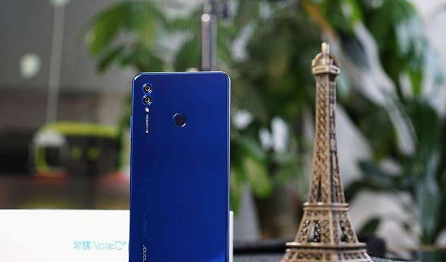 华为荣耀|荣耀电竞概念机曝光！天玑9000+5000毫安时，能否成为电竞机皇？