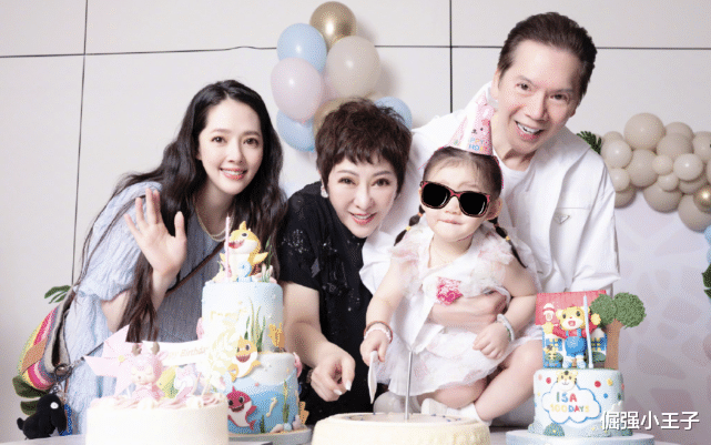 向太|向太为孙儿庆生后离开台湾,晒送给郭碧婷的豪宅,乘豪华私人飞机回内地