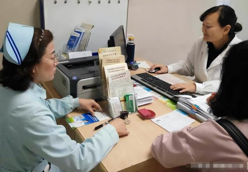 38岁女博士患癌掏空家财，丈夫无力承担跪求离婚：求你放过我