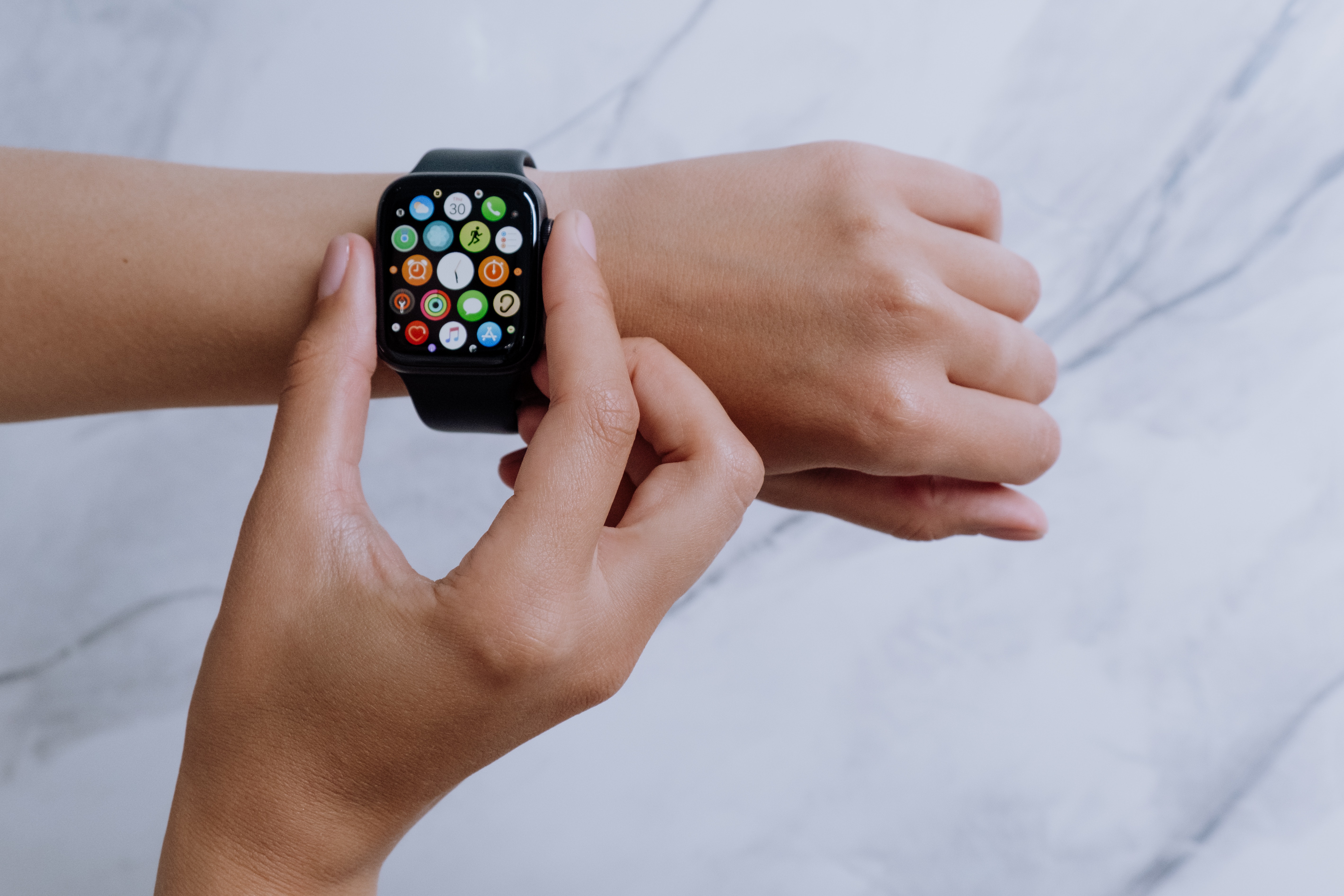 Apple Watch|卖了5年才放弃!苹果旧款手表停产前夕全球疯卖:可惜中国人不傻