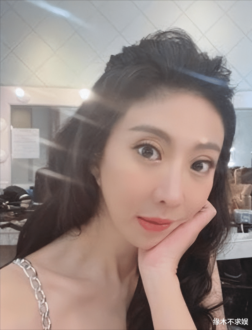 校园欺凌|小S校园霸凌事件反转!癌症妈妈自曝虐女,把女儿打到满地是血