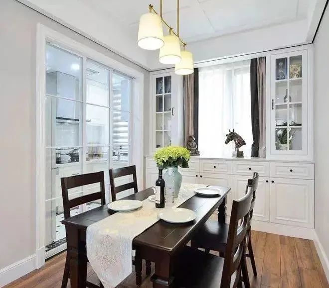 120平新房,头一次见玄关这么装,客厅漂亮极了,卧室飘窗更实用