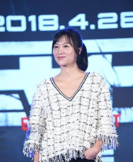 徐静蕾|“走狗屎运”的徐静蕾，才女人设背后除了王朔，还站着多少男人？