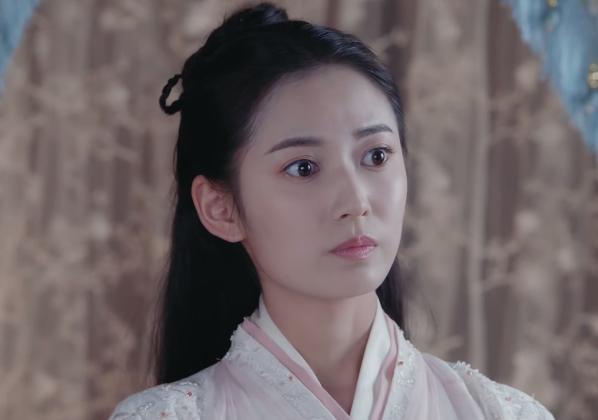 镜双城|镜双城男女主演技一个比一个“木”？陈钰琪再次被嘲演的像盲人