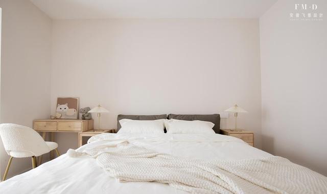 188㎡顶复式，拆入户花园、封露台成就大格局，装好实际只花20万