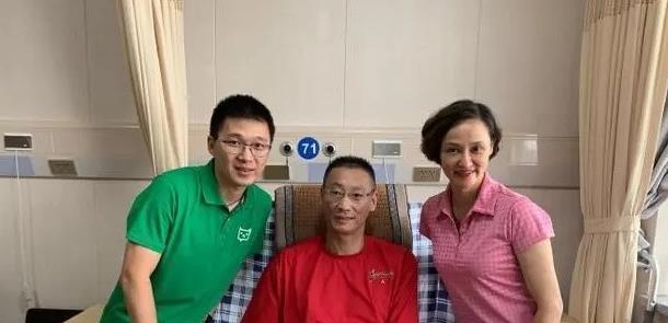 詹姆斯·哈登|前男排主力郑亮，职业生涯无人可替，退役之后却只能瘫在床上