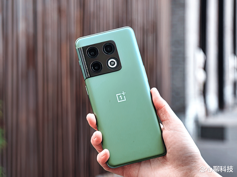 三星|手机大运存有用吗?安卓16GB运存能否打过iPhone的6GB运存