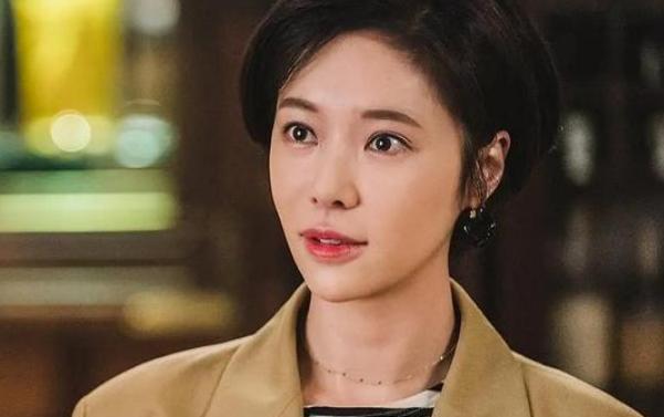 黄正音|黄正音:与金勇俊相恋9年,转身闪婚富豪,如今怎样了?