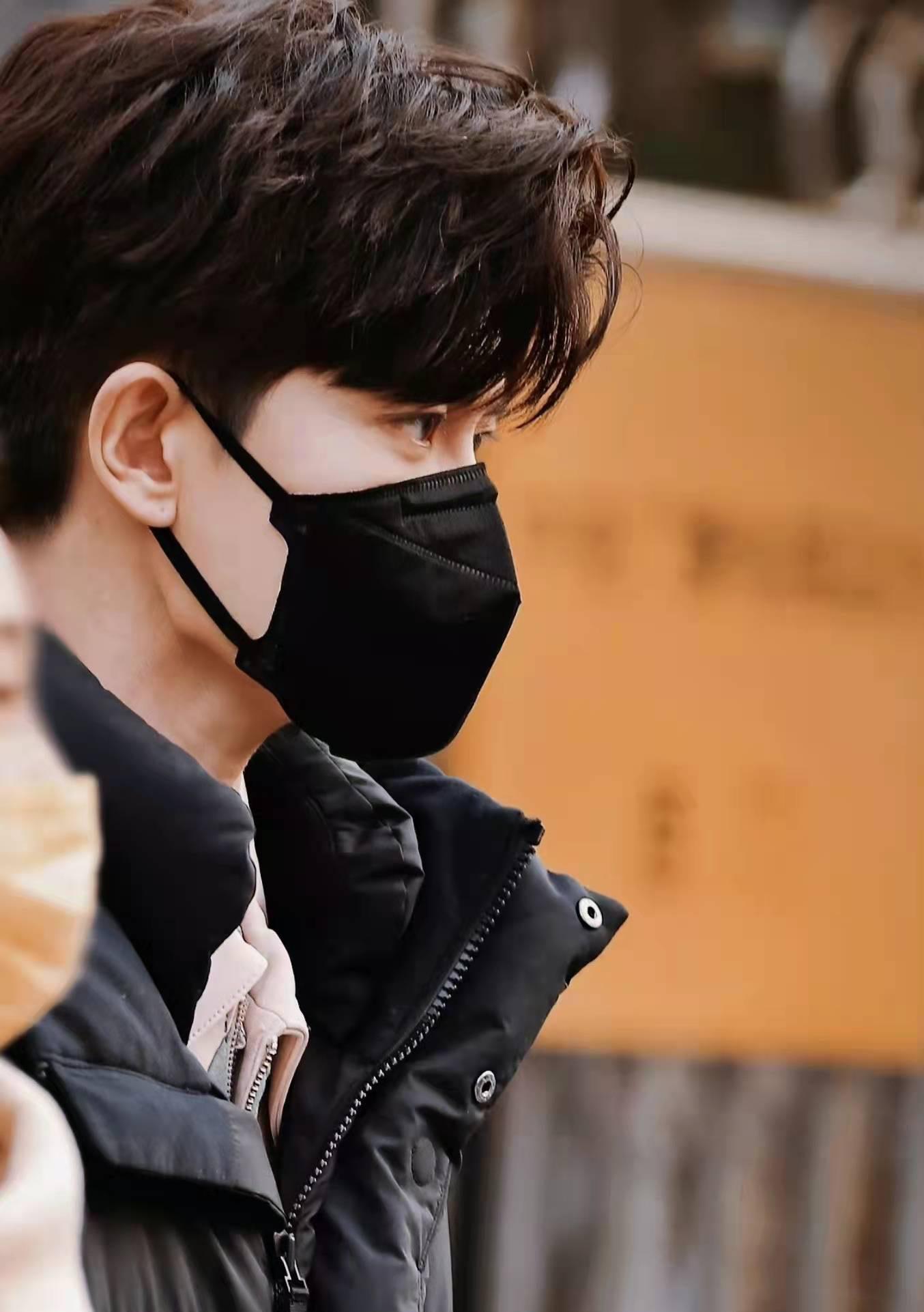 春晚|春晚彩排倒计时，任嘉伦侧颜杀太美，网友反应亮了！