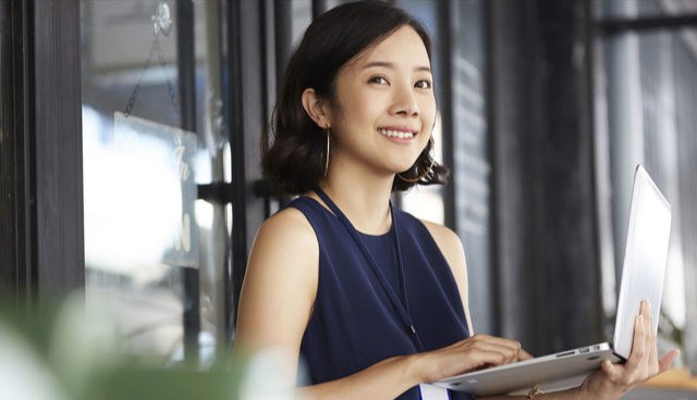 父母为了帮儿子还29万外债,竟起诉女儿索要30万!