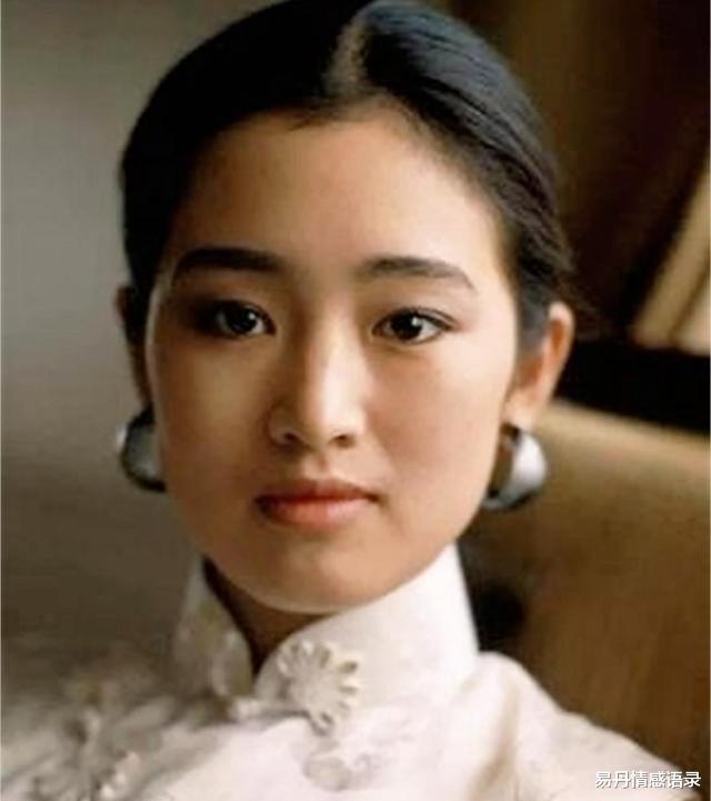 美丽|还迷恋排骨胸呢？18位“挂历女神”告诉你，珠圆玉润才是绝色