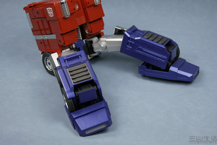 机器人|能自动变形的“擎天柱”,背后或是消费级机器人产业的未来