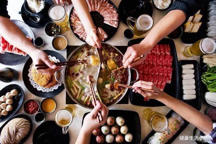 肠胃|尿酸高,防痛风,牢记:四种食物不要吃,三种饮品不要碰