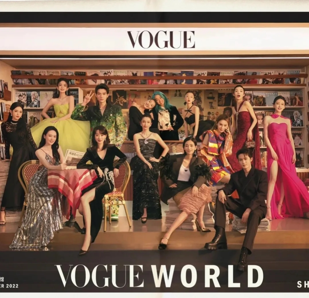 周冬雨|VOGUE合影新影后张小斐刘雅瑟排首位周冬雨垫底违背行业规则 新旧人待遇差别大