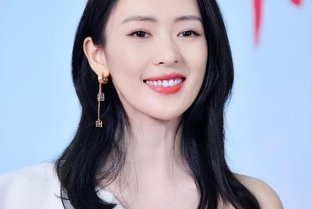 赵丽颖|85花近况尴尬？赵丽颖转型难，刘诗诗演技被嘲，唐嫣2年未拍戏