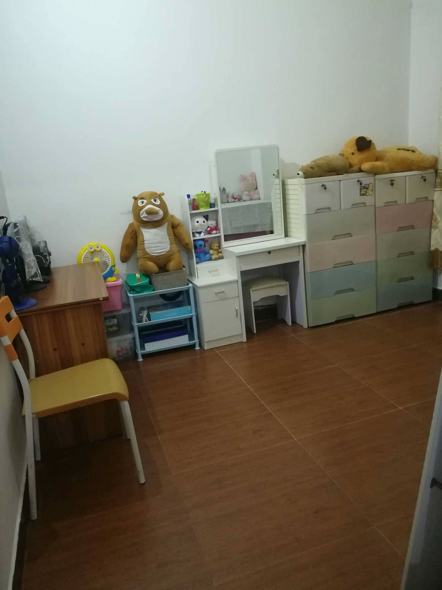 晒晒我家4层别墅,全村最豪华,大门霸气侧漏,估计很多人没见过