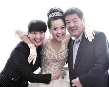 表情包|演员闫学晶：45岁怀二胎，继女劝我放弃，儿子劝我生下来