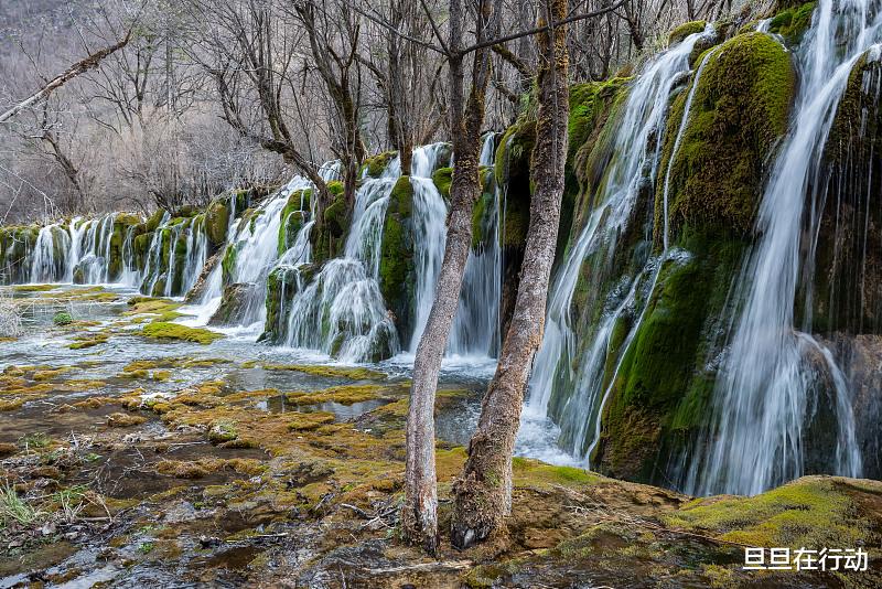河北|九寨沟回应游客光脚下水拍照,为啥九寨沟的水不能碰不能饮用?