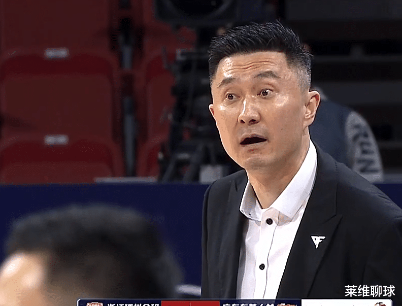 广东男篮|裁判报告针对广东！杨宏峰闫军连场错判，4连冠最大敌人不是辽宁