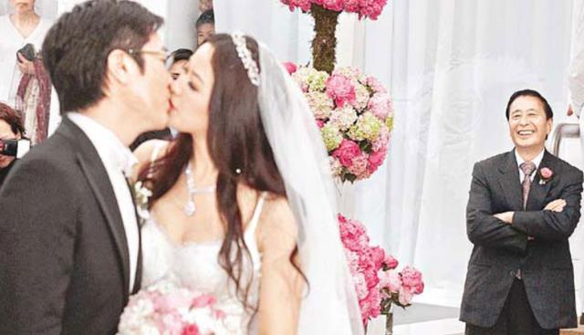 徐子淇|徐子淇妈妈最得意的投资,剖腹产改八字,迁祖坟,将女儿嫁进豪门