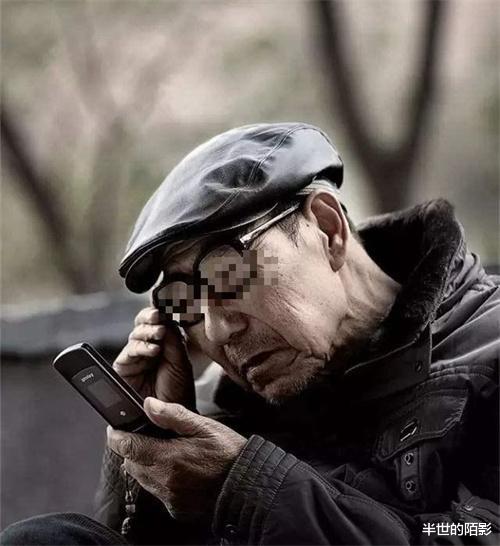 2014年,江西60岁老太晚节不保,同时勾搭4名老伴,最后一次栽了