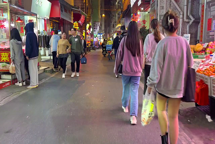 欧洲|颇具魅力的一座城市，情侣随眼可见，来度假充满回忆