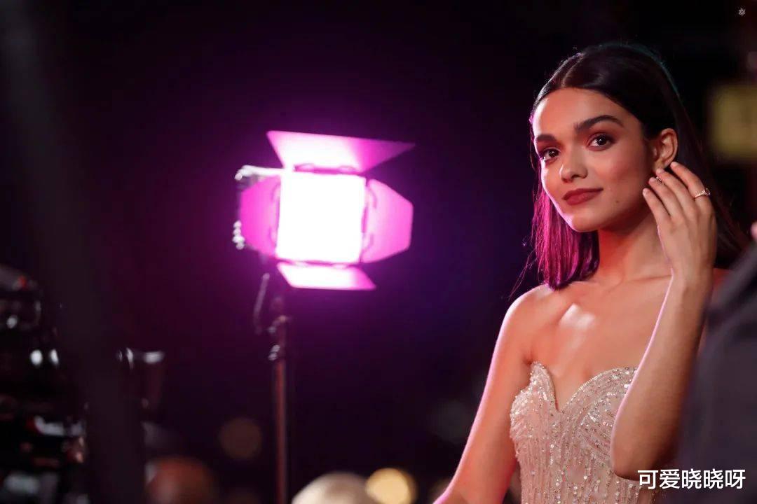 迪士尼|“打破一切标准”的《美女与野兽》，毁了谁的童年？