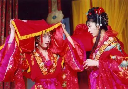 黄奕|《上错花轿》双女主命运不同，一个44岁还是顶流，一个无人问津