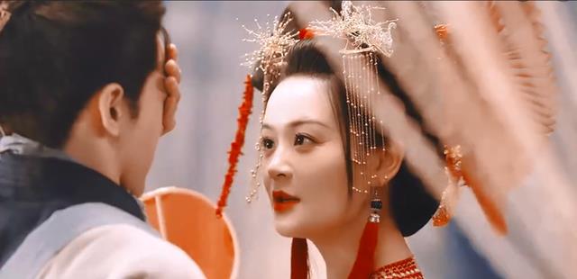 曾一萱|阿箬造型要是有朱小腰一半美,也不至于当3年“床头柜”了!