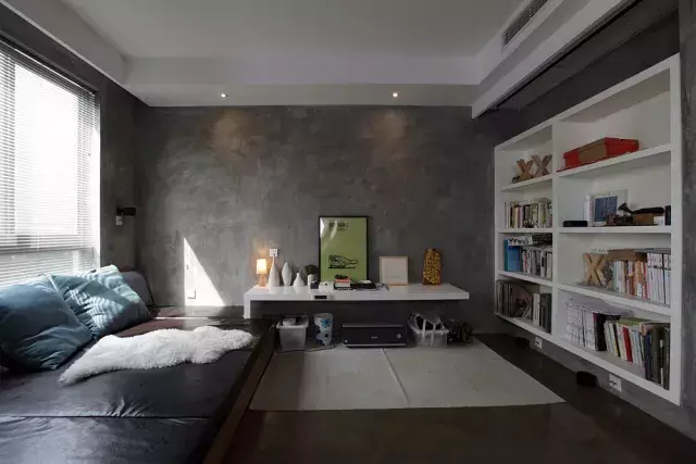 为露台买顶楼复式,210㎡仅花18W就打造成空中花园,漂亮得没话说