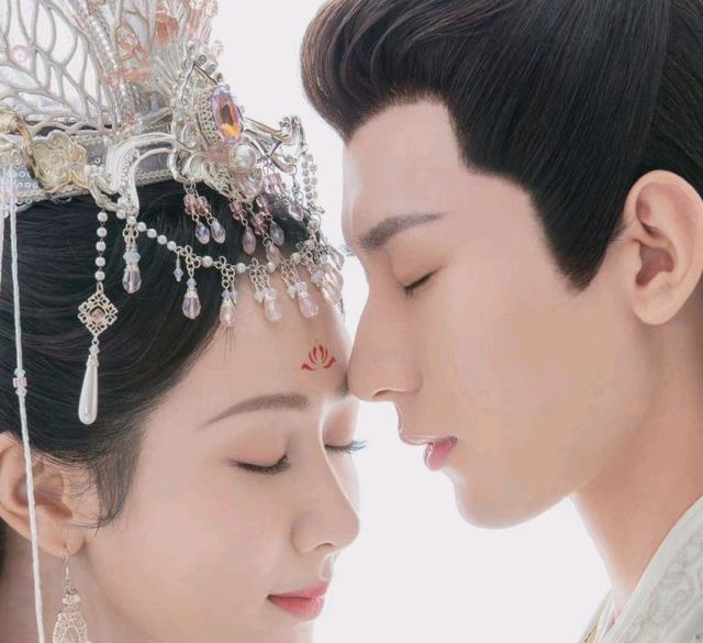 成毅|成毅摆脱古偶剧滤镜,《山河明月》中的朱棣有点黑!