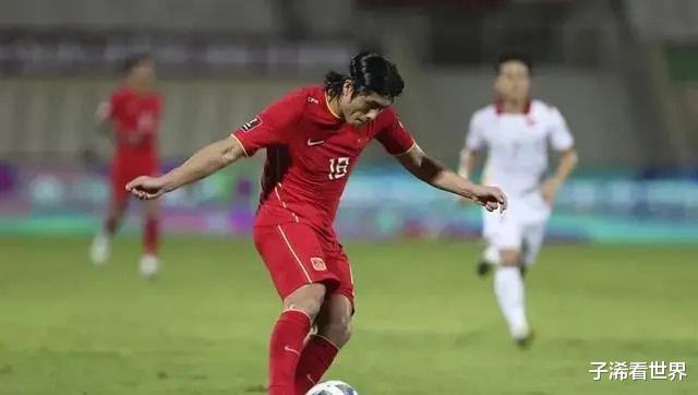 张玉宁|上午11点！中国足球传来喜讯：张玉宁做出难得决定，球迷齐声点赞