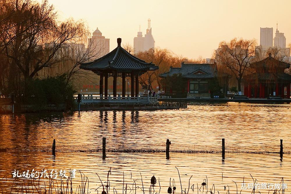 露营|中国第一泉水湖，济南三大名胜之一，有四大奇特现象你都知道吗？
