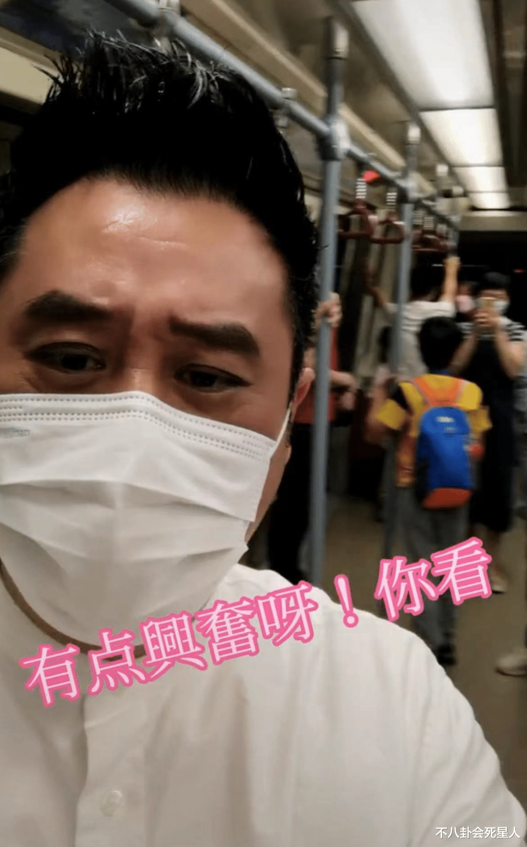 明星|香港艺人来内地定居,一线明星住豪宅月入百万,配角租房住卖鱼蛋