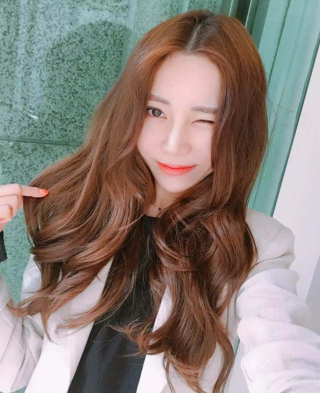 染发 染发后掉色太快,可能是这三个原因导致的,不仅伤发也影响美观