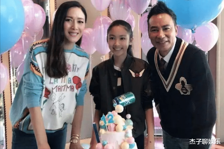 任达华|任达华:因爱不要孩子,50岁看到女儿时热泪盈眶,活成女儿奴