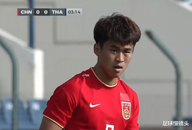 国足|3-1！中国队大爆发，方昊27分钟3球，帽子戏法诞生，C罗式庆祝