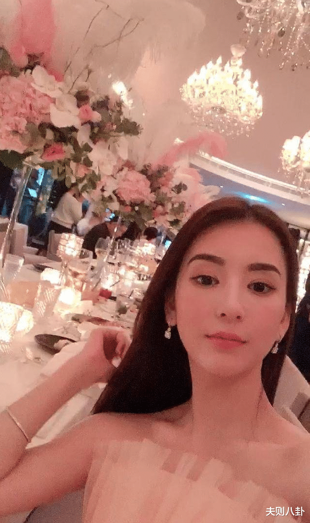 方媛|天王嫂也是上班族？方媛晒素颜赶地铁照，获老公甜蜜点赞