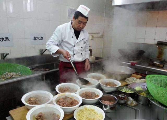 大脑|中风康复期多久？医生:大脑有终生可塑性，康复只是时间问题