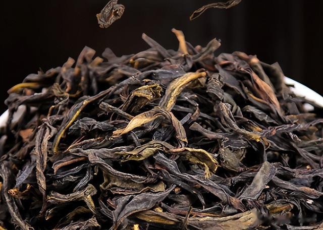 安徽一老茶客晒出喝了10年的茶叶单,网友纷纷议论:太会喝了!
