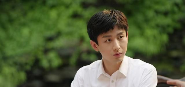 底线|《底线》猛追三集才看到一个爽点，很考验观众耐心，剧情铺垫复杂