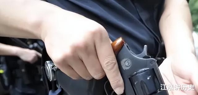 2016年贵州一科干警双规在看守所录制指纹发现一起灭门案发生在18年前