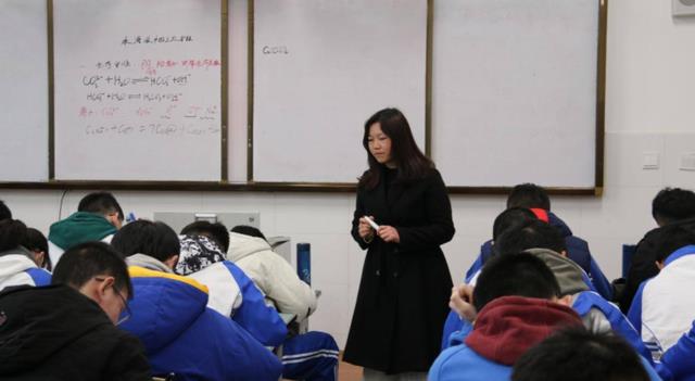 看相|教师队伍将有新改革，专业和学历均有限制，师范生巴不得赶紧落实