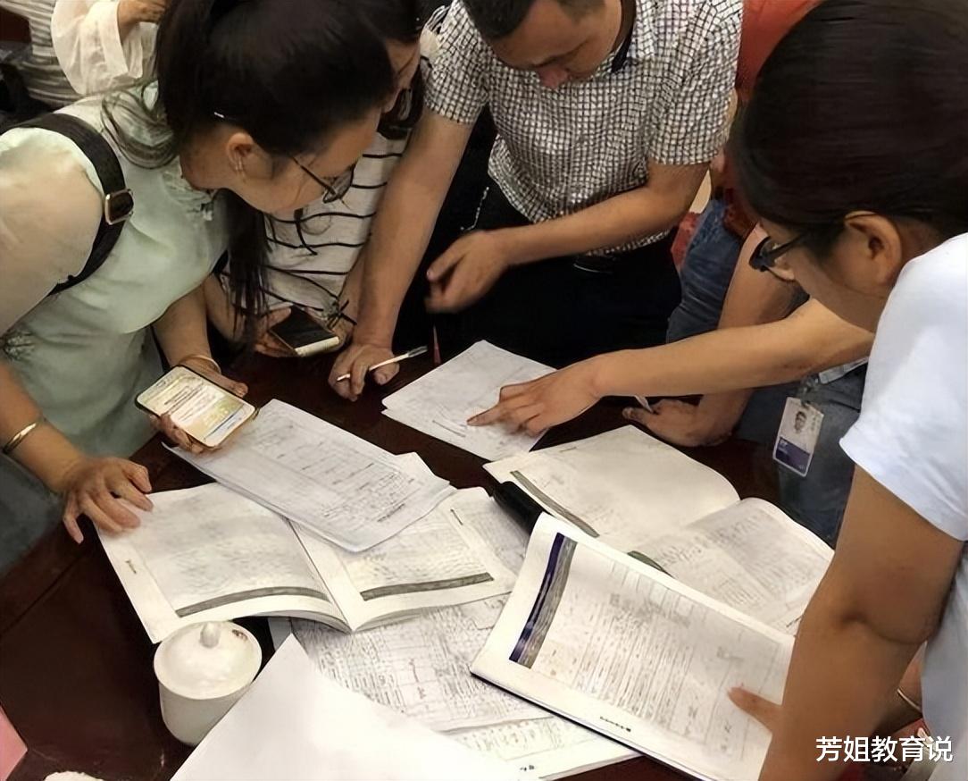 招聘|中小学教师有坏消息,学校招聘门槛更上一层楼,师范生:太难了