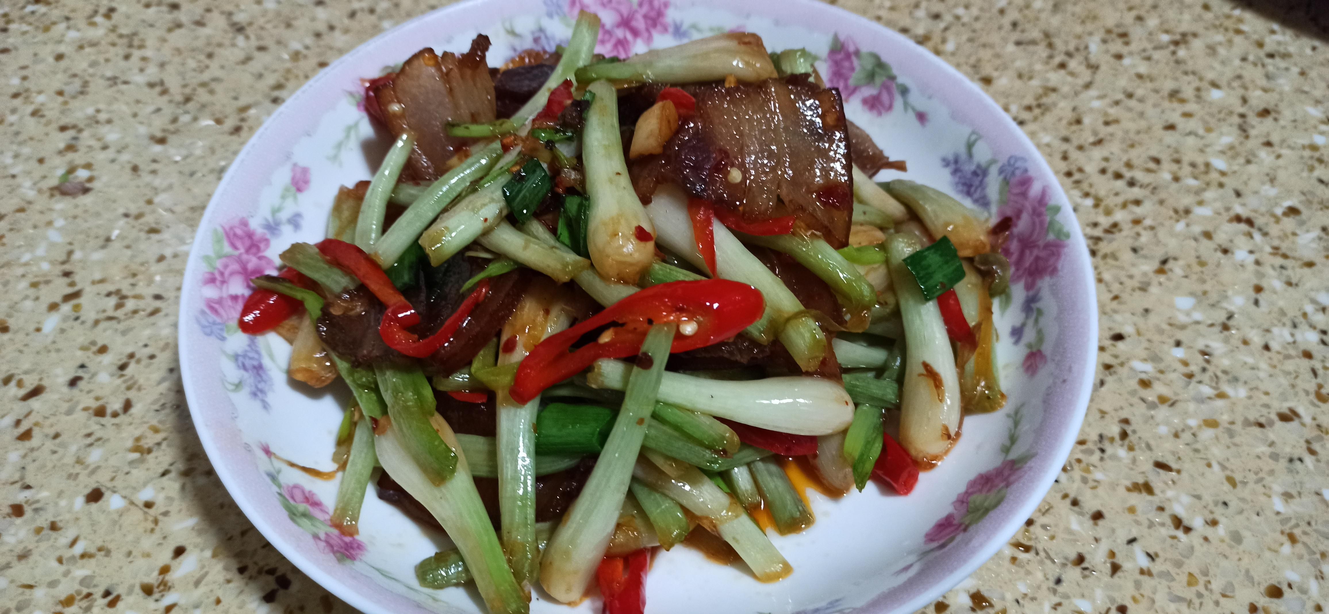 超级下饭的藠头炒腊肉