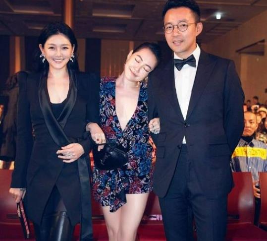 汪小菲|祸不单行？汪小菲被小S攻击后，餐厅被曝罚1.4W，顾客吐槽不值得