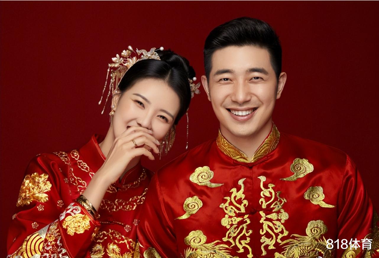 破防! 张常宁漂亮母亲将胎发当嫁妆, 叮嘱吴冠希: 我们呵护她27年交给你了