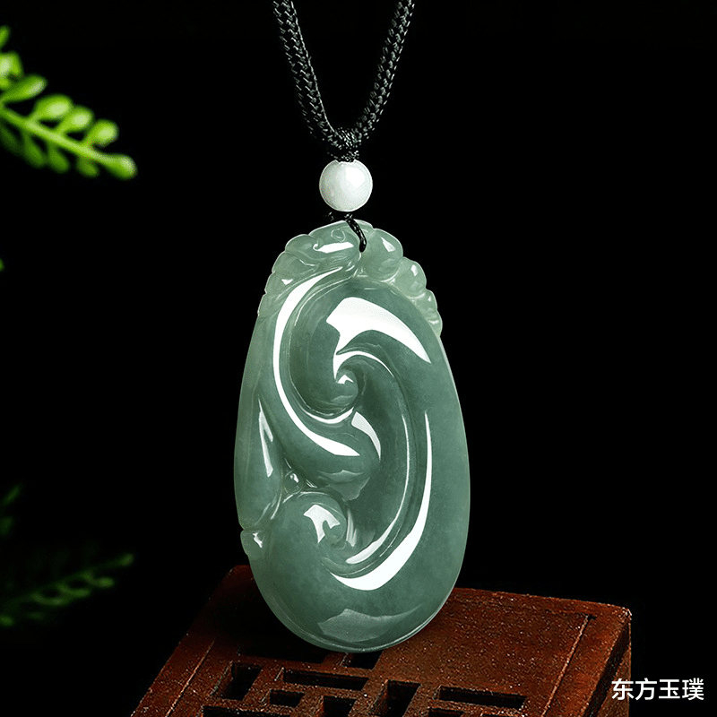 马踏飞燕|玉挂件上的图案都有什么寓意? 常见图案含义揭秘! 爱玉的你一定要知道!