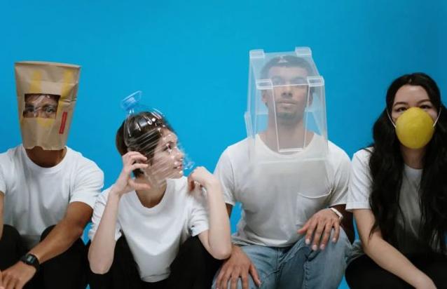 驴友|女友和驴友“拼房”，被男友发现提分手：少把厮混说的这么好听